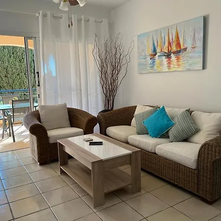 Limnaria Villas - Large Modern And Comfy 2 Bed *
