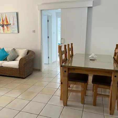 Limnaria Villas - Large Modern And Comfy 2 Bed Apartment *