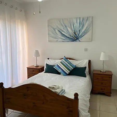 Limnaria Villas - Large Modern And Comfy 2 Bed Apartament *
