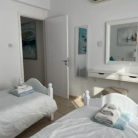 Limnaria Villas - Large Modern And Comfy 2 Bed *